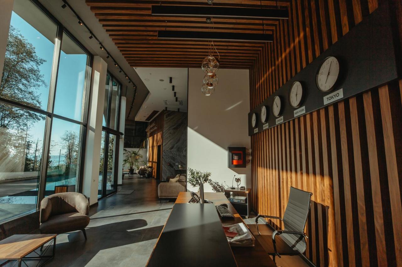 Capo Verde Hotel バトゥーミ エクステリア 写真