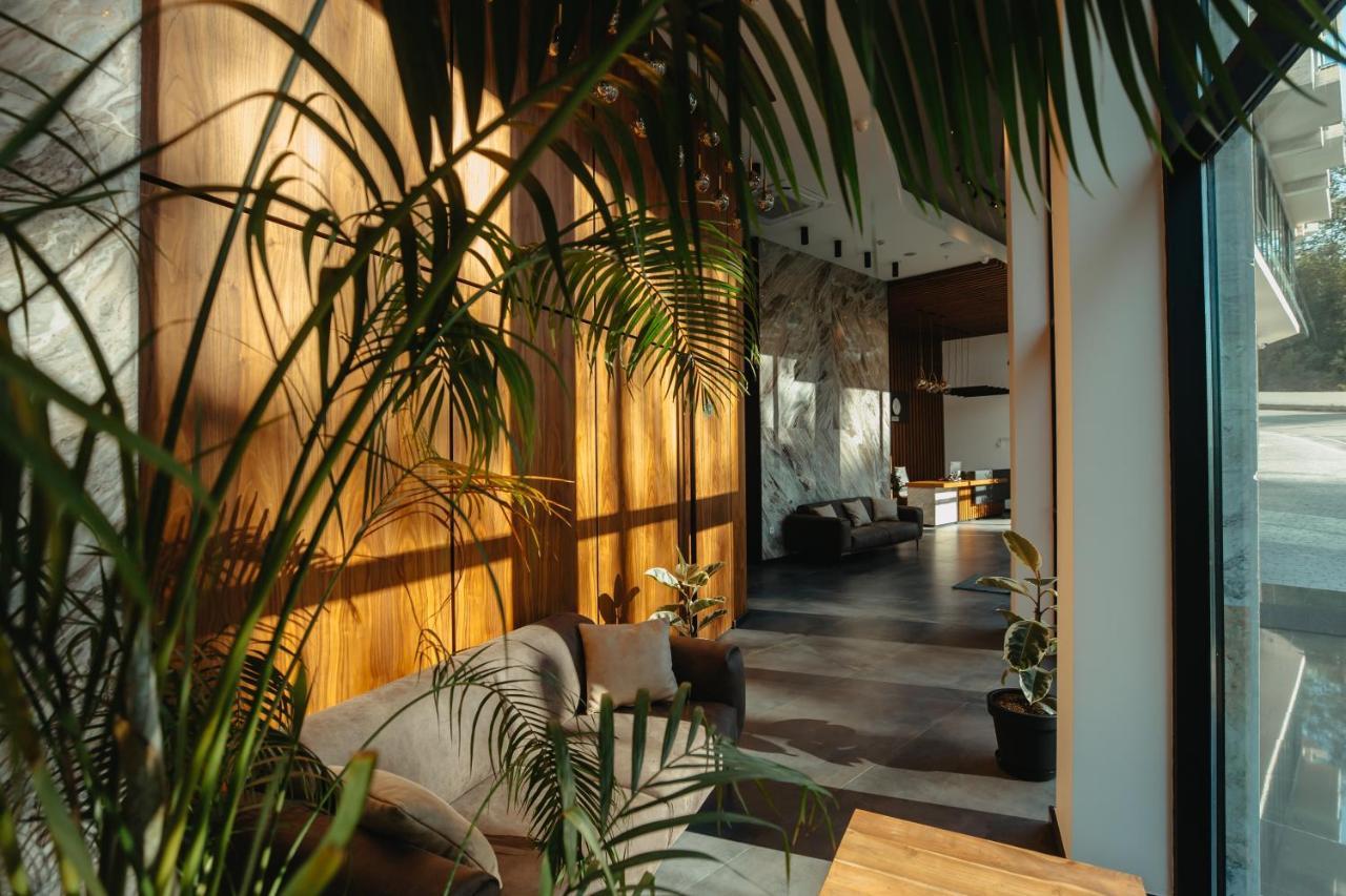 Capo Verde Hotel バトゥーミ エクステリア 写真