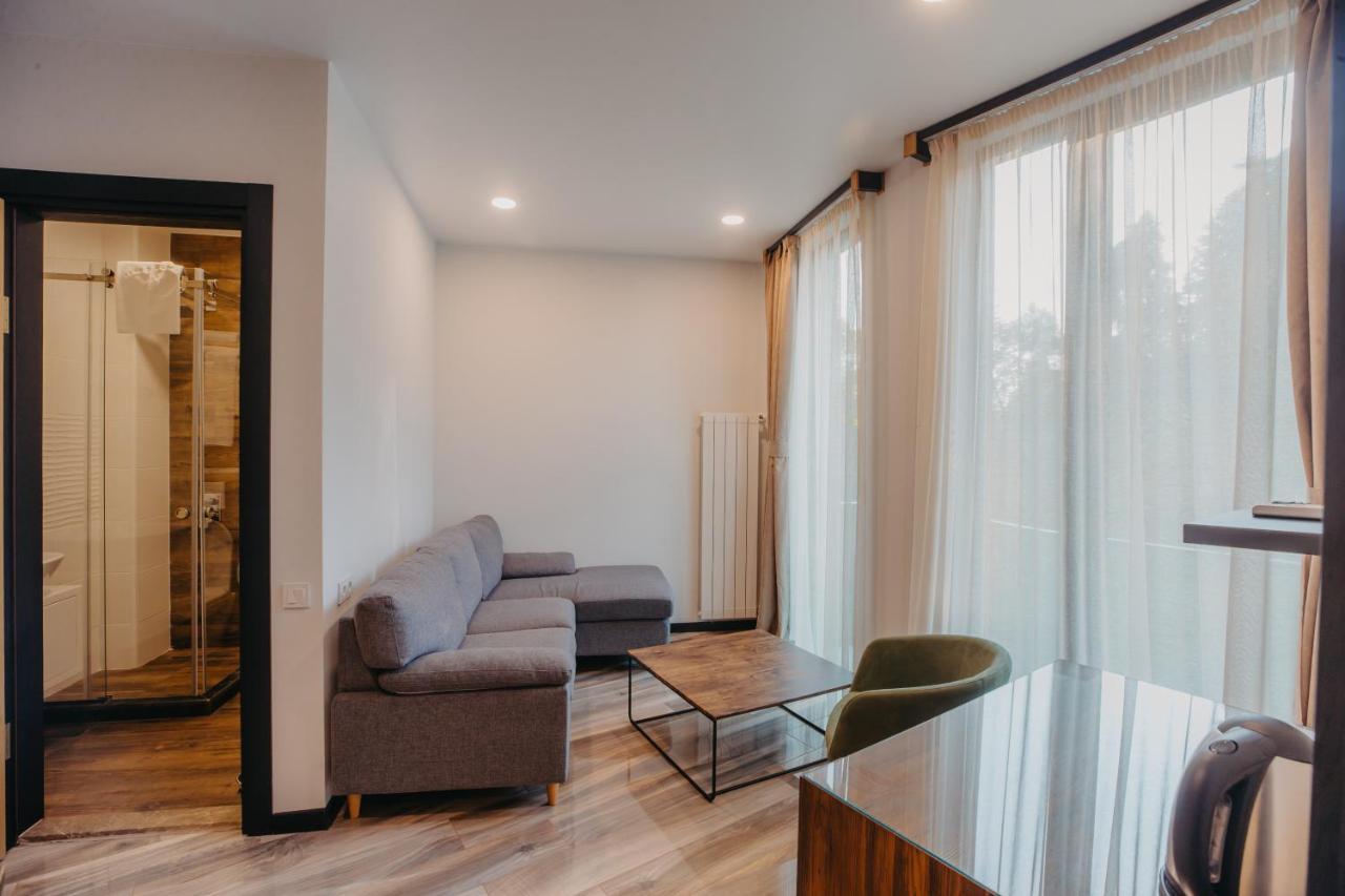 Capo Verde Hotel バトゥーミ エクステリア 写真
