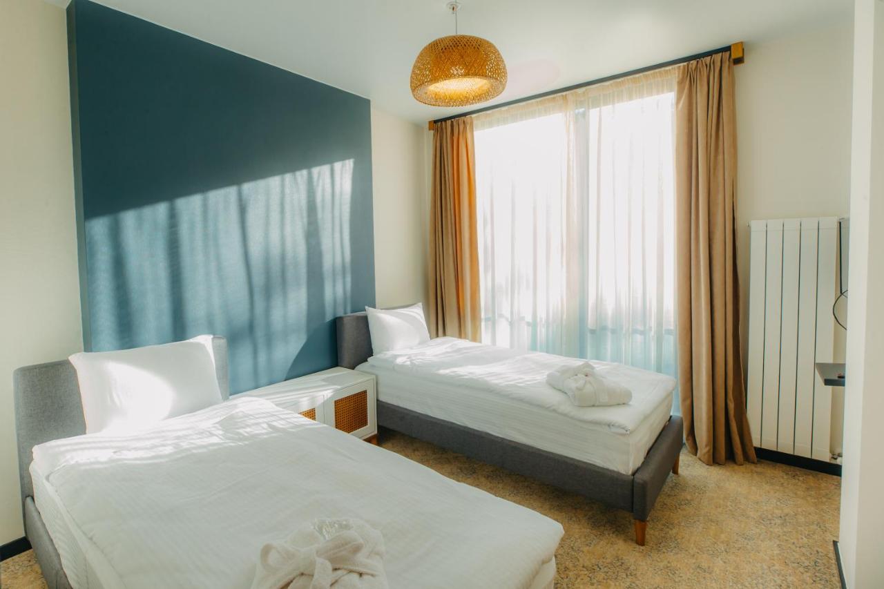 Capo Verde Hotel バトゥーミ エクステリア 写真